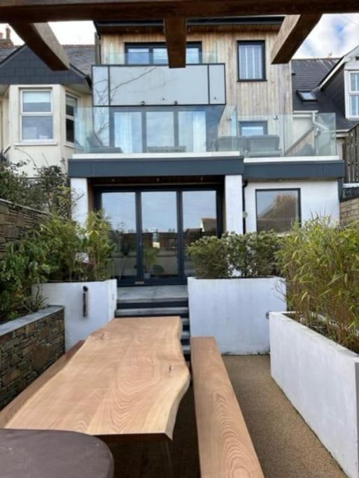 George24 - Spectacular, 5 Minutes To The Beach New Quay Eksteriør billede