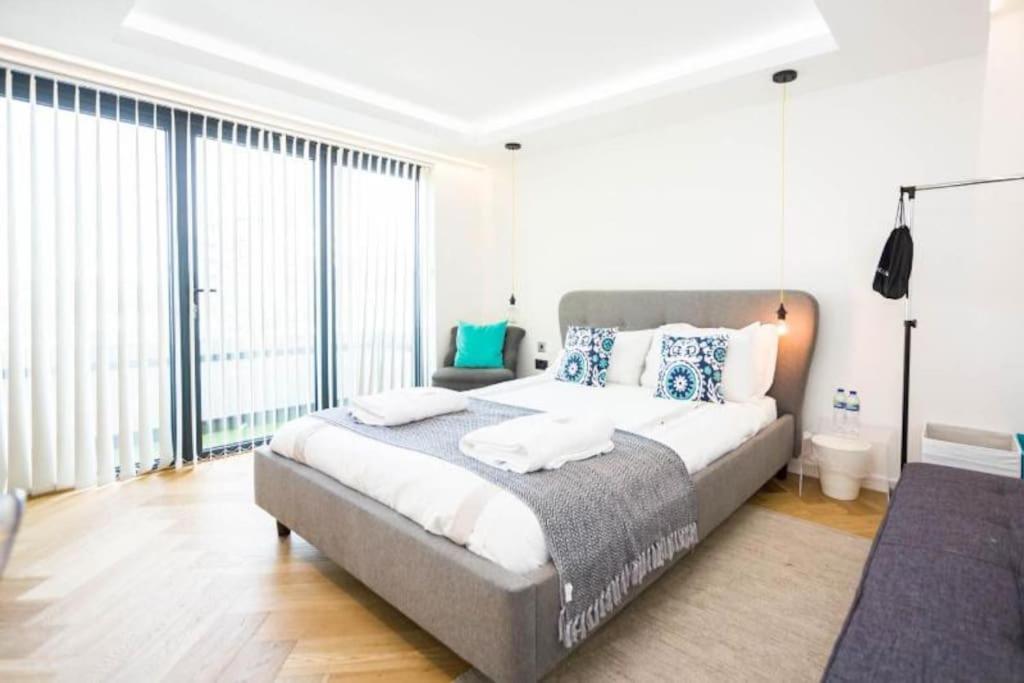 George24 - Spectacular, 5 Minutes To The Beach New Quay Eksteriør billede